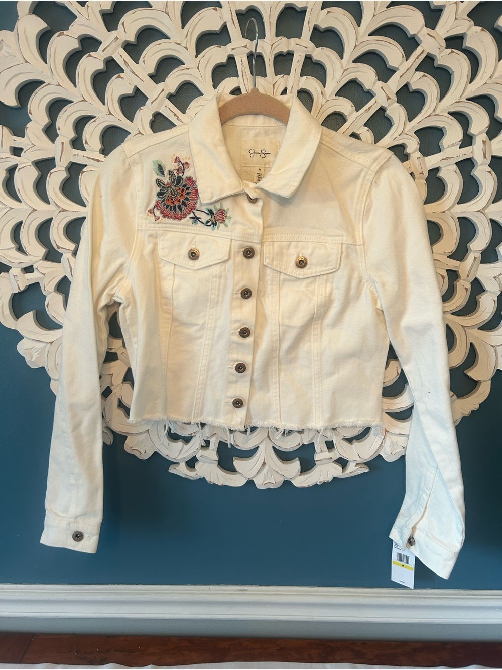 NWT Jessica Simpson White Embroidered Cropped Denim Jacket
